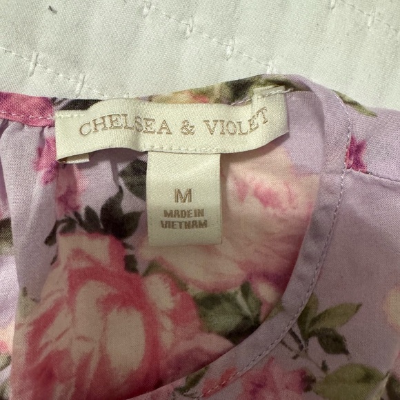 Chelsea and Violet Floral Print Balloon Sleeve Ruffle Top Size Medium - Picture 7 of 10